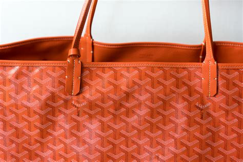 grüner shopper goyard|goyard's history.